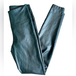 White House Black Market Womens Pants Dark Green 0 Runway Legging Faux Leather